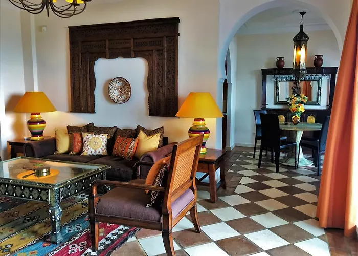 La Perla De Marakech * Estepona