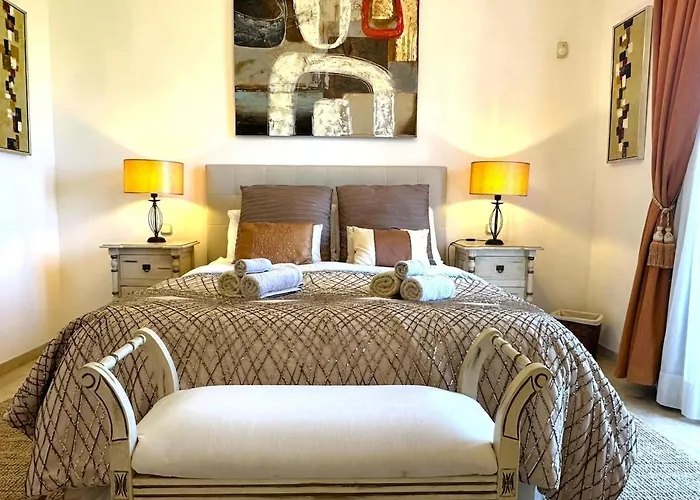 La Perla De Marakech * Estepona